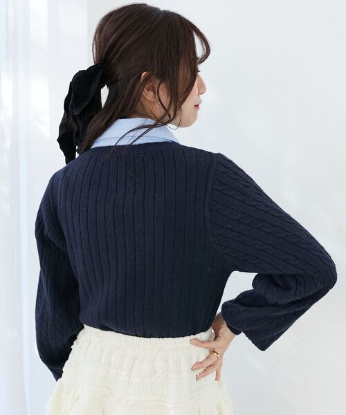 MAJESTIC LEGON（マジェスティックレゴン）の「リボンタイセットシャツドッキングニット（ニット/セーター・レディース・ベージュ/ネイビー/グレー・MEDIUM）」の16枚目の写真