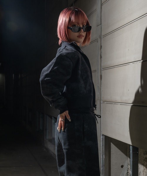 sedacle girl(セダクルガール)の「グリッター裏起毛ダブルジップトップス(スウェット・レディース・ブラック/アイボリー/チャコールグレー・SMALL/MEDIUM)」の5枚目の写真