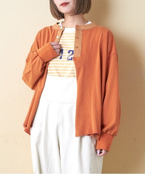 CUBE SUGAR（キューブシュガー）の「21/-OE天竺パウダー加工ヘンリーネックカーディガン（カーディガン/ボレロ・レディース・グレー系その他/グリーン/オレンジ・M）」の3枚目の写真