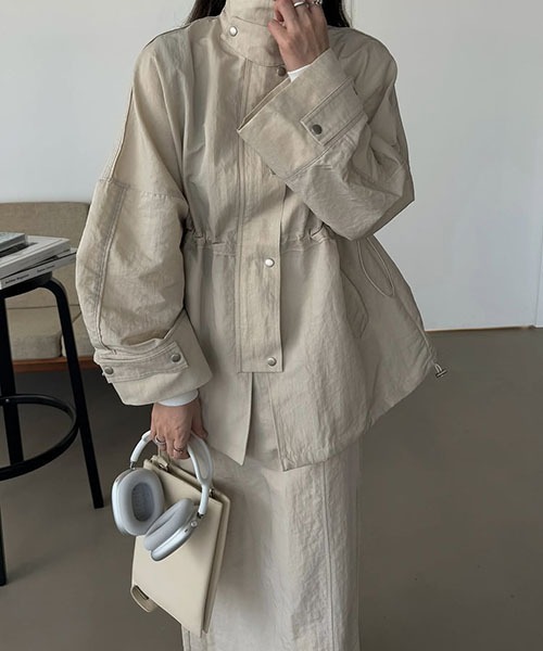 WILLFULLY(ウィルフリー)の「bi color stitch work nylon JK(ナイロンジャケット・レディース・ホワイト/ベージュ/グレー系その他・FREE)」の3枚目の写真