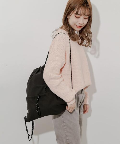 SMELLY(スメリー)の「ドロストポケットナップサック(バックパック/リュック・レディース・ブラック/グレー・-)」の16枚目の写真