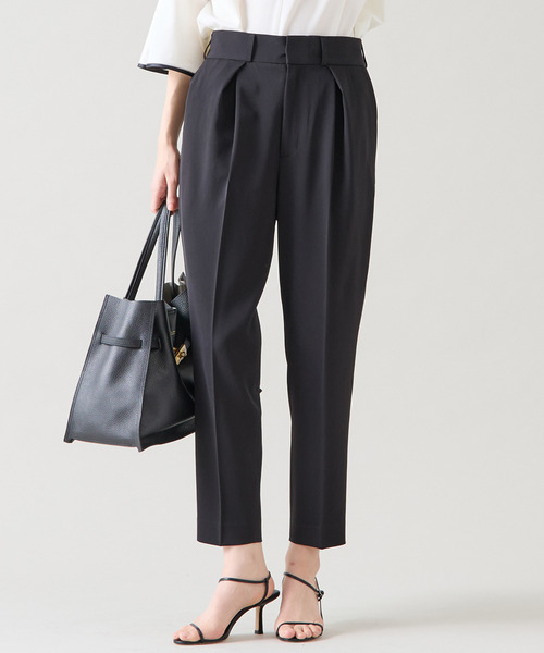 Tiara（ティアラ）の「タックテーパードパンツ（セットアップ可）（その他パンツ・レディース・グレー/ブラック/ピンク・2/3/4）」の2枚目の写真