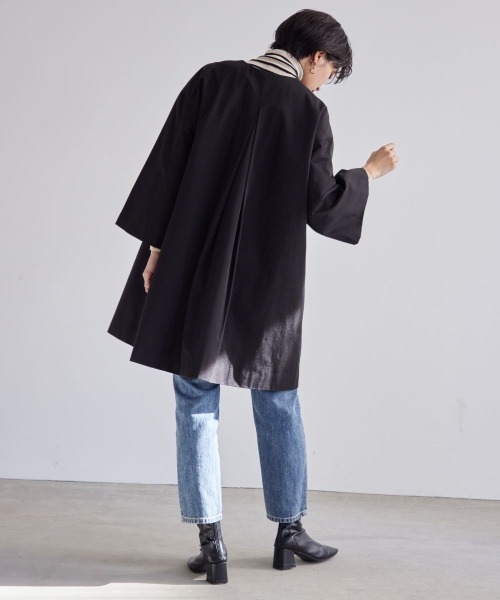 Callarus(カラルス)の「洗えるデザインノーカラーコート〔Callarus〕(ノーカラーコート・レディース・ベージュ/ブラック・LL/L/3L/M/S)」の9枚目の写真