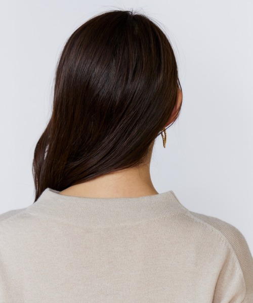 INED(イネド)の「【洗えるウール100%ニット】上品こなれモックネックニット(ニット/セーター・レディース・グレイッシュベージュ/オフホワイト/ベージュ/ネイビー・9号/11号)」の8枚目の写真