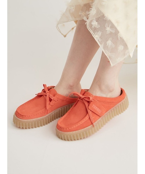 Clarks（クラークス）の「【emmi×Clarks】Torhill Mule（スニーカー・レディース・オレンジ・23cm/23.5cm/24cm/24.5cm）」の9枚目の写真