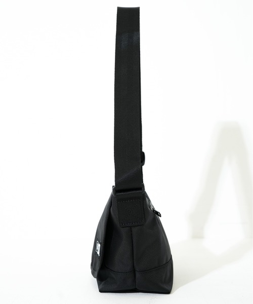 NEW ERA(ニューエラ)の「【NEW ERA/ニューエラ】SHOULDER BAG MINI(ショルダーバッグ・メンズ・ストーン/ブラック系その他/サンドベージュ/ブラック・FREE)」の21枚目の写真