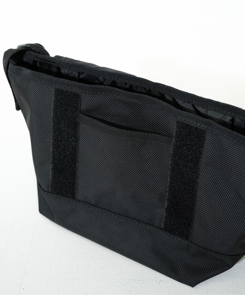 NEW ERA(ニューエラ)の「【NEW ERA/ニューエラ】SHOULDER BAG MINI(ショルダーバッグ・メンズ・ストーン/ブラック系その他/サンドベージュ/ブラック・FREE)」の19枚目の写真