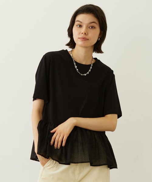 MILKFED.(ミルクフェド)の「FRILL CONVERTIBLE TOP(Tシャツ/カットソー・レディース・ブラック/ライトグレー/オフホワイト・ONE SIZE)」の12枚目の写真