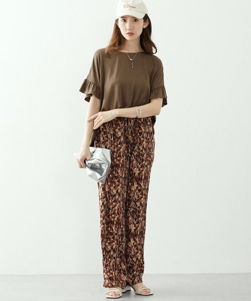 SMILE LAND(スマイルランド)の「<大きいサイズ> ゆるストレートプリントパンツ(ゆったりヒップ)(その他パンツ・レディース・ブルー系/ブラック系/ブラック系その他/ブラウン系・L/LL/3L/5L/4L)」の7枚目の写真