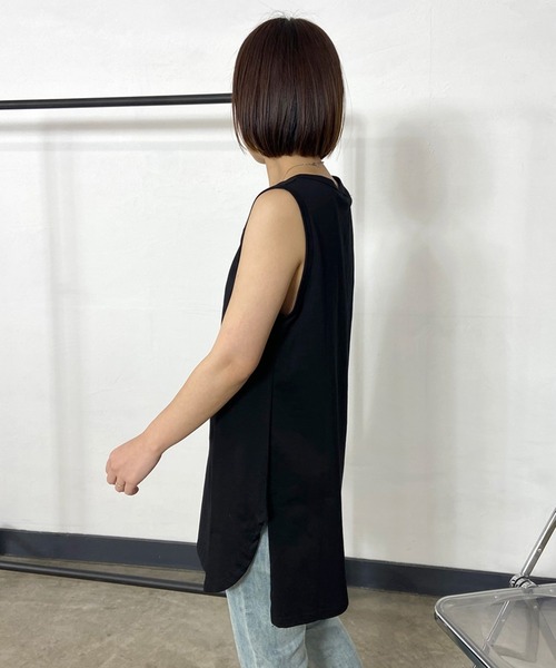 CRB(シーアールビー)の「裾ラウンドロングタンクトップ(タンクトップ・レディース・オフホワイト/ブラック・F)」の15枚目の写真