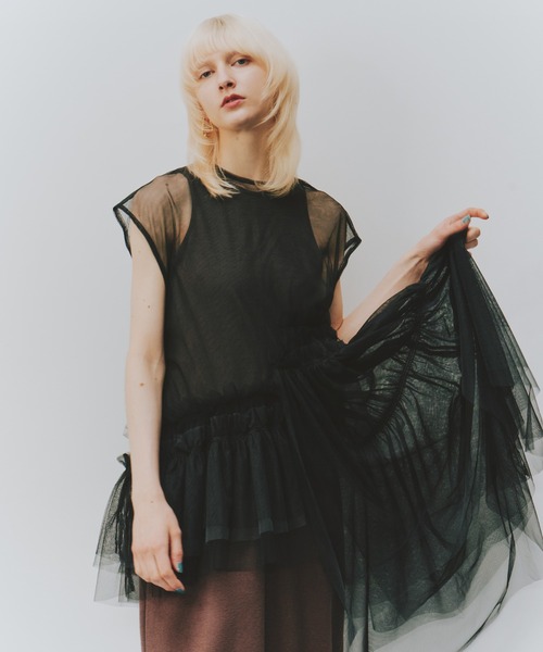 LA BELLE ETUDE(ラベルエチュード)の「フレンチスリーブレイヤードギャザーチュールデザイントップス(シャツ/ブラウス・レディース・ホワイト/レッド/ブラック/カーキ・FREE)」の7枚目の写真