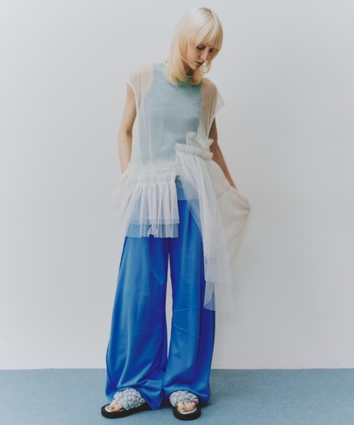 LA BELLE ETUDE(ラベルエチュード)の「フレンチスリーブレイヤードギャザーチュールデザイントップス(シャツ/ブラウス・レディース・ホワイト/レッド/ブラック/カーキ・FREE)」の20枚目の写真