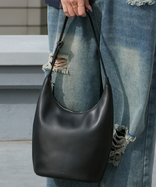 ROH SEOUL(ローソウル)の「ROH SEOUL/ローソウル MEDIUM AROUND HOBO BAG ハンドバッグ(ハンドバッグ・レディース・ブラウン/ダークグリーン/ブラック/アイボリー/ダークブラウン・FREE)」の20枚目の写真