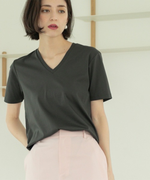 OPAQUE.CLIP（オペークドットクリップ）の「◆《5色展開／SS-LLサイズ》VネックベーシックTシャツ【接触冷感／洗濯機洗い可】（Tシャツ/カットソー・レディース・ホワイト/ライトイエロー系8/ブラック/ブラウン系その他/チャコールグレー・36/38/40/42/34）」の7枚目の写真