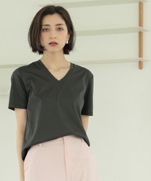 OPAQUE.CLIP（オペークドットクリップ）の「◆《5色展開／SS-LLサイズ》VネックベーシックTシャツ【接触冷感／洗濯機洗い可】（Tシャツ/カットソー・レディース・ホワイト/ライトイエロー系8/ブラック/ブラウン系その他/チャコールグレー・36/38/40/42/34）」の9枚目の写真