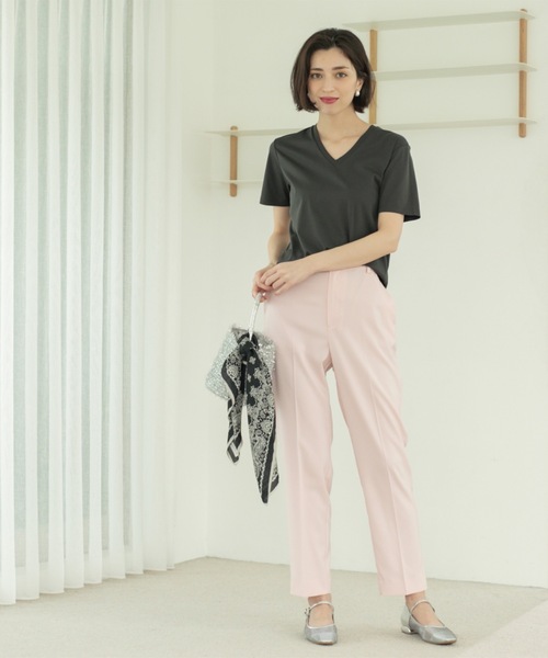 OPAQUE.CLIP（オペークドットクリップ）の「◆《5色展開／SS-LLサイズ》VネックベーシックTシャツ【接触冷感／洗濯機洗い可】（Tシャツ/カットソー・レディース・ホワイト/ライトイエロー系8/ブラック/ブラウン系その他/チャコールグレー・36/38/40/42/34）」の11枚目の写真