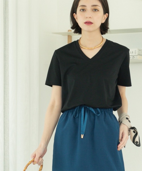OPAQUE.CLIP（オペークドットクリップ）の「◆《5色展開／SS-LLサイズ》VネックベーシックTシャツ【接触冷感／洗濯機洗い可】（Tシャツ/カットソー・レディース・ホワイト/ライトイエロー系8/ブラック/ブラウン系その他/チャコールグレー・36/38/40/42/34）」の15枚目の写真