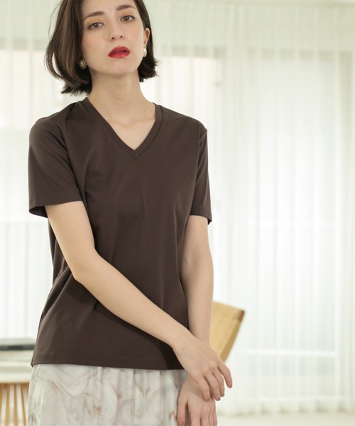 OPAQUE.CLIP（オペークドットクリップ）の「◆《5色展開／SS-LLサイズ》VネックベーシックTシャツ【接触冷感／洗濯機洗い可】（Tシャツ/カットソー・レディース・ホワイト/ライトイエロー系8/ブラック/ブラウン系その他/チャコールグレー・36/38/40/42/34）」の20枚目の写真