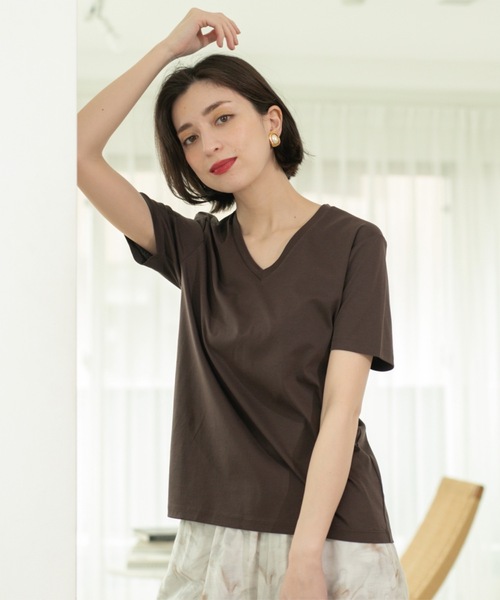 OPAQUE.CLIP（オペークドットクリップ）の「◆《5色展開／SS-LLサイズ》VネックベーシックTシャツ【接触冷感／洗濯機洗い可】（Tシャツ/カットソー・レディース・ホワイト/ライトイエロー系8/ブラック/ブラウン系その他/チャコールグレー・36/38/40/42/34）」の21枚目の写真