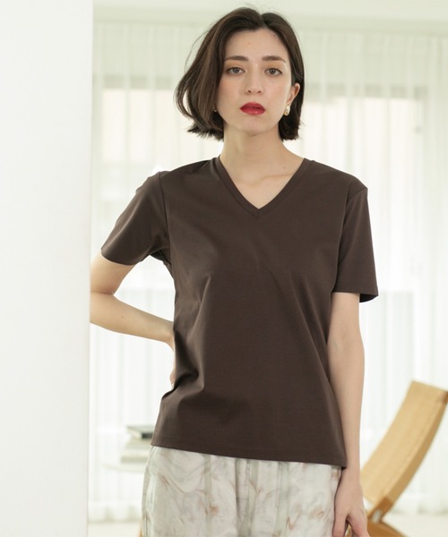 OPAQUE.CLIP（オペークドットクリップ）の「◆《5色展開／SS-LLサイズ》VネックベーシックTシャツ【接触冷感／洗濯機洗い可】（Tシャツ/カットソー・レディース・ホワイト/ライトイエロー系8/ブラック/ブラウン系その他/チャコールグレー・36/38/40/42/34）」の22枚目の写真