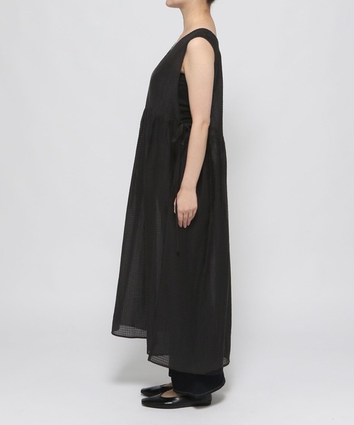 LEPSIM(レプシィム)の「2WAYスリットベストワンピース 326082(ワンピース・レディース・ブラック/オレンジ・FREE)」の18枚目の写真