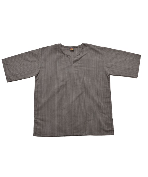 MARAI(マーライ)の「五分袖 半袖 キーネックTシャツ エスニックシャツ(Tシャツ/カットソー・レディース・オレンジ/カーキ/ネイビー/グレー/ブラウン/ブラック/パープル/ダークグリーン/ワイン/キャメル/ライトグリーン/クリーム・MEDIUM/LARGE)」の14枚目の写真