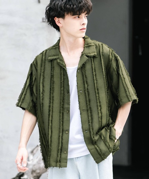 Rocky Monroe(ロッキーモンロー)の「オーバーサイズ フリンジストライプジャガード半袖開襟シャツ(シャツ/ブラウス・メンズ・ブラック/アイボリー/カーキ・M/L)」の2枚目の写真