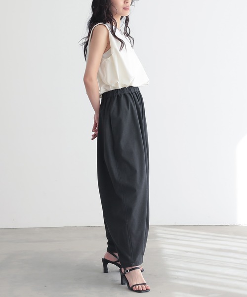 for/c（フォーシー）の「[新色追加]ドライタックノースリーブブラウス【サスティナブル】（シャツ/ブラウス・レディース・オフホワイト/ネイビー/チャコールグレー/ブラック/ブラウン/ピンク・LL/M/L）」の13枚目の写真