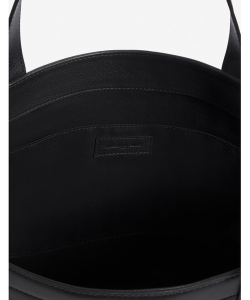 Maison Kitsune(メゾンキツネ)の「FOX HEAD MEDIUM LEATHER TOTE(トートバッグ・レディース・ブラック/ブラウン・U)」の6枚目の写真