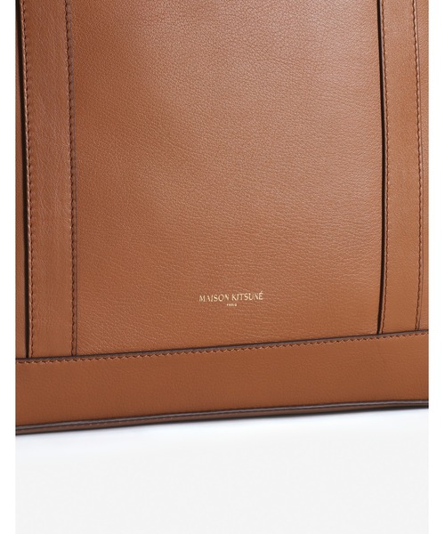 Maison Kitsune(メゾンキツネ)の「FOX HEAD MEDIUM LEATHER TOTE(トートバッグ・レディース・ブラック/ブラウン・U)」の10枚目の写真