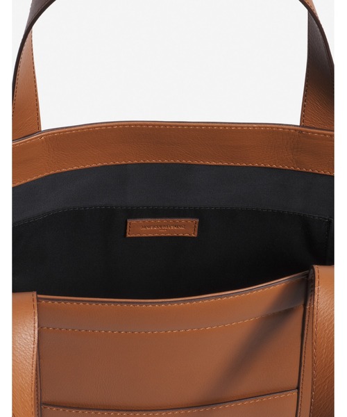 Maison Kitsune(メゾンキツネ)の「FOX HEAD MEDIUM LEATHER TOTE(トートバッグ・レディース・ブラック/ブラウン・U)」の11枚目の写真