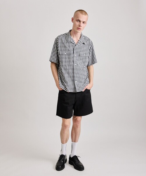 Saturdays NYC(サタデーズ ニューヨークシティ )の「Mario Cut Off Shorts(その他パンツ・メンズ・オフホワイト/ブラック・L/M/S/XL/X-SMALL)」の8枚目の写真
