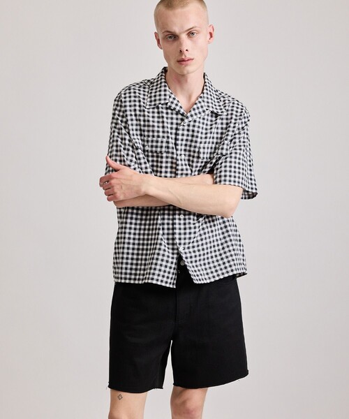 Saturdays NYC(サタデーズ ニューヨークシティ )の「Mario Cut Off Shorts(その他パンツ・メンズ・オフホワイト/ブラック・L/M/S/XL/X-SMALL)」の3枚目の写真