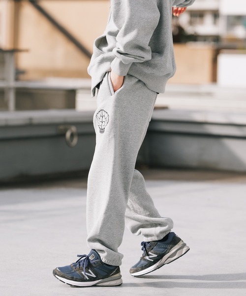 PLEASURES x N.E.R.D プレジャーズ x ナード スタジャン NERD VARSITY JACKET ヒップホップ ワイドシルエット ウールメルトン 本革スリーブ ブラック L XL PLEASURES⁄プレジャーズ×N.E.R.D.⁄ナード NERD SWEAT PANTS スウェット