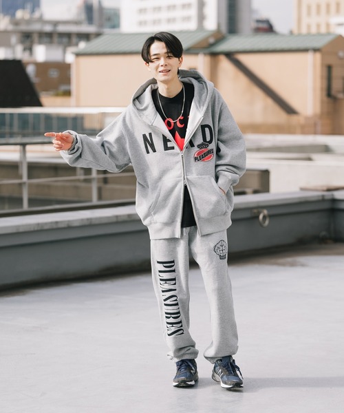 PLEASURES x N.E.R.D プレジャーズ x ナード スタジャン NERD VARSITY JACKET ヒップホップ ワイドシルエット ウールメルトン 本革スリーブ ブラック L XL PLEASURES⁄プレジャーズ×N.E.R.D.⁄ナード NERD SWEAT PANTS スウェット