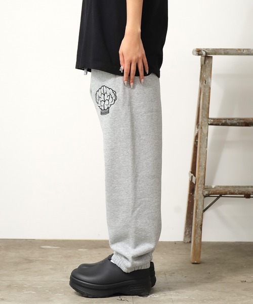PLEASURES（プレジャー）の「PLEASURES/プレジャーズ×N.E.R.D./ナード NERD SWEAT PANTS スウェットパンツ（スウェットパンツ・メンズ・グレー・L）」の19枚目の写真