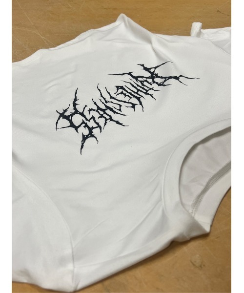 Evo+Revo(エボレボ)の「”ちょい悪&ロック” デスメタルロゴショート丈Tシャツ(Tシャツ/カットソー・レディース・ブラック/ホワイト・M/L)」の4枚目の写真