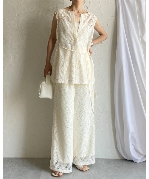 She's Closet(シーズクローゼット)の「ノースリーブラッセルレースジレブラウス&パンツスタイル上下セットアップ(セットアップ・レディース・アイボリー/ブラック・FREE)」の7枚目の写真