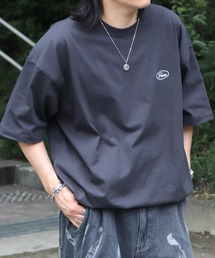 ILL'S（イルズ）の「25SS ビッグシルエット ワンポイント刺繍 ドロスト 半袖Tシャツ カットソー ユニセックス（Tシャツ/カットソー）」