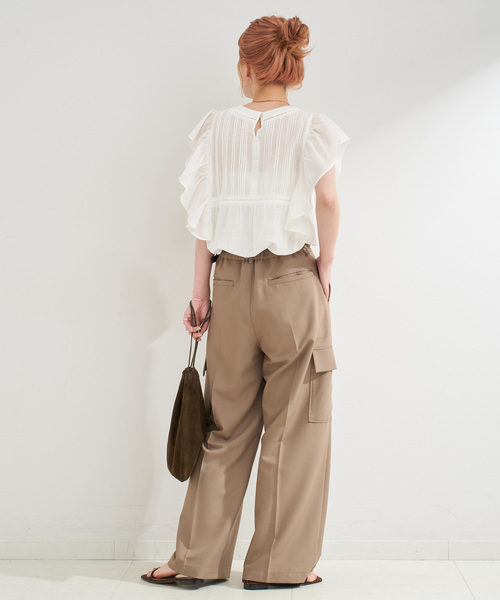 B.C STOCK(ベーセーストック)の「【WEB限定】手洗い可 / フリルピンタックブラウス(シャツ/ブラウス・レディース・ホワイト/サックスブルー/ブラック・FREE)」の5枚目の写真
