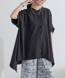 裾ヘムラインバンドカラーシャツ