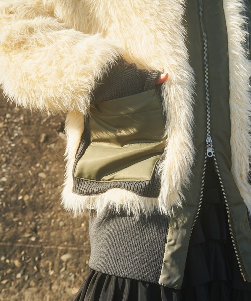 OMMO(オーエムエムオー)の「SHAGGY KNIT BZ(ブルゾン・レディース・オフホワイト/グレー・36/38)」の8枚目の写真