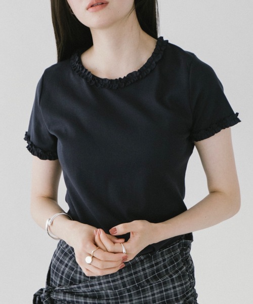 DRWCYS(ドロシーズ)の「フリルトリムTシャツ(Tシャツ/カットソー・レディース・ホワイト/ネイビー・FREE)」の2枚目の写真