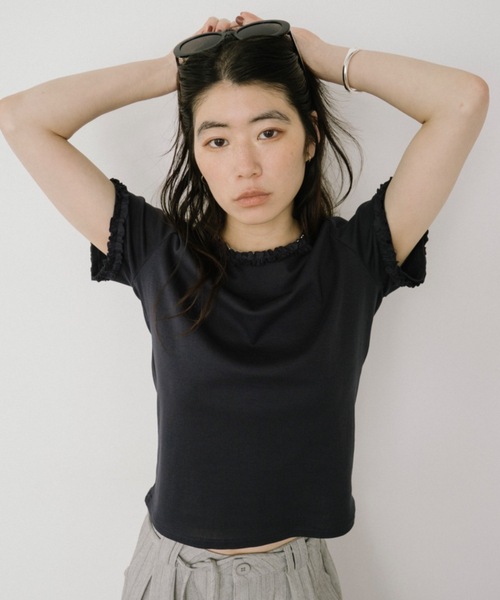 DRWCYS(ドロシーズ)の「フリルトリムTシャツ(Tシャツ/カットソー・レディース・ホワイト/ネイビー・FREE)」の6枚目の写真