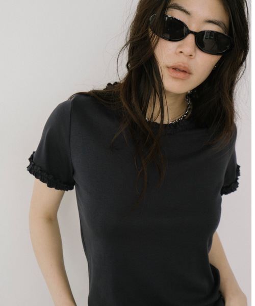 DRWCYS(ドロシーズ)の「フリルトリムTシャツ(Tシャツ/カットソー・レディース・ホワイト/ネイビー・FREE)」の5枚目の写真