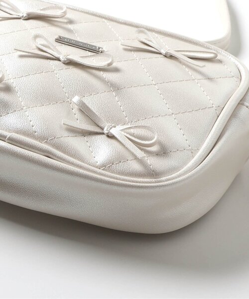 apres les cours（アプレレクール）の「キルティングリボンポシェット（ショルダーバッグ・キッズ・ブラック/アイボリー・FREE）」の15枚目の写真