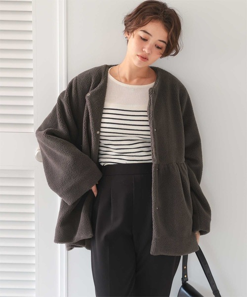 titivate（ティティベイト）の「ペプラムギャザーデザインボアアウター（ノーカラーコート・レディース・チャコール/ベージュ/アイボリー・L/M/S）」の16枚目の写真