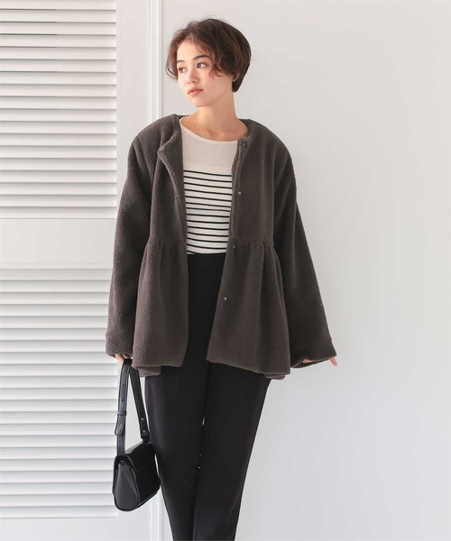 titivate（ティティベイト）の「ペプラムギャザーデザインボアアウター（ノーカラーコート・レディース・チャコール/ベージュ/アイボリー・L/M/S）」の17枚目の写真