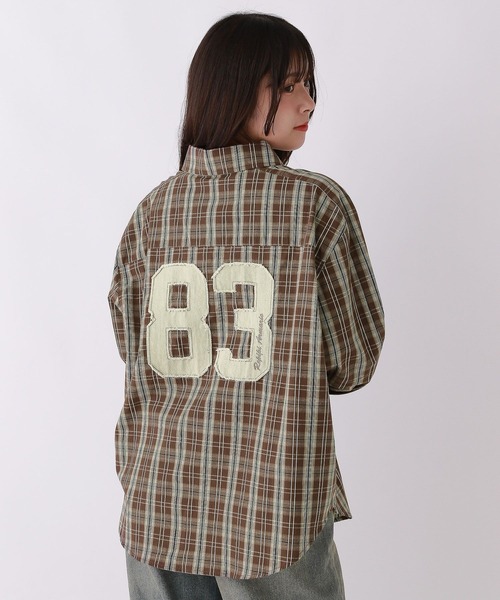 repipi armario(レピピ アルマリオ)の「BACKワッペンルーズチェックシャツ(シャツ/ブラウス・キッズ・ブラウン/ブラック・SMALL/MEDIUM/LARGE)」の1枚目の写真