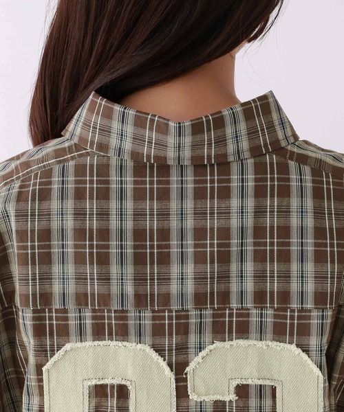 repipi armario(レピピ アルマリオ)の「BACKワッペンルーズチェックシャツ(シャツ/ブラウス・キッズ・ブラウン/ブラック・SMALL/MEDIUM/LARGE)」の15枚目の写真